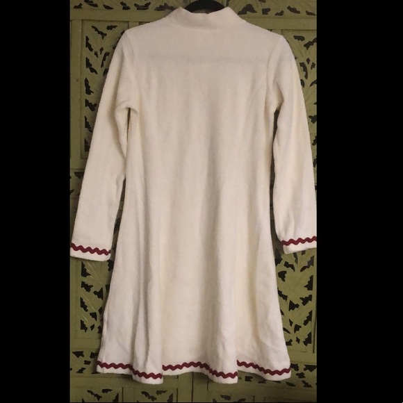 Floral Patched White Hanna Andersson Dress - Picture 2 of 13